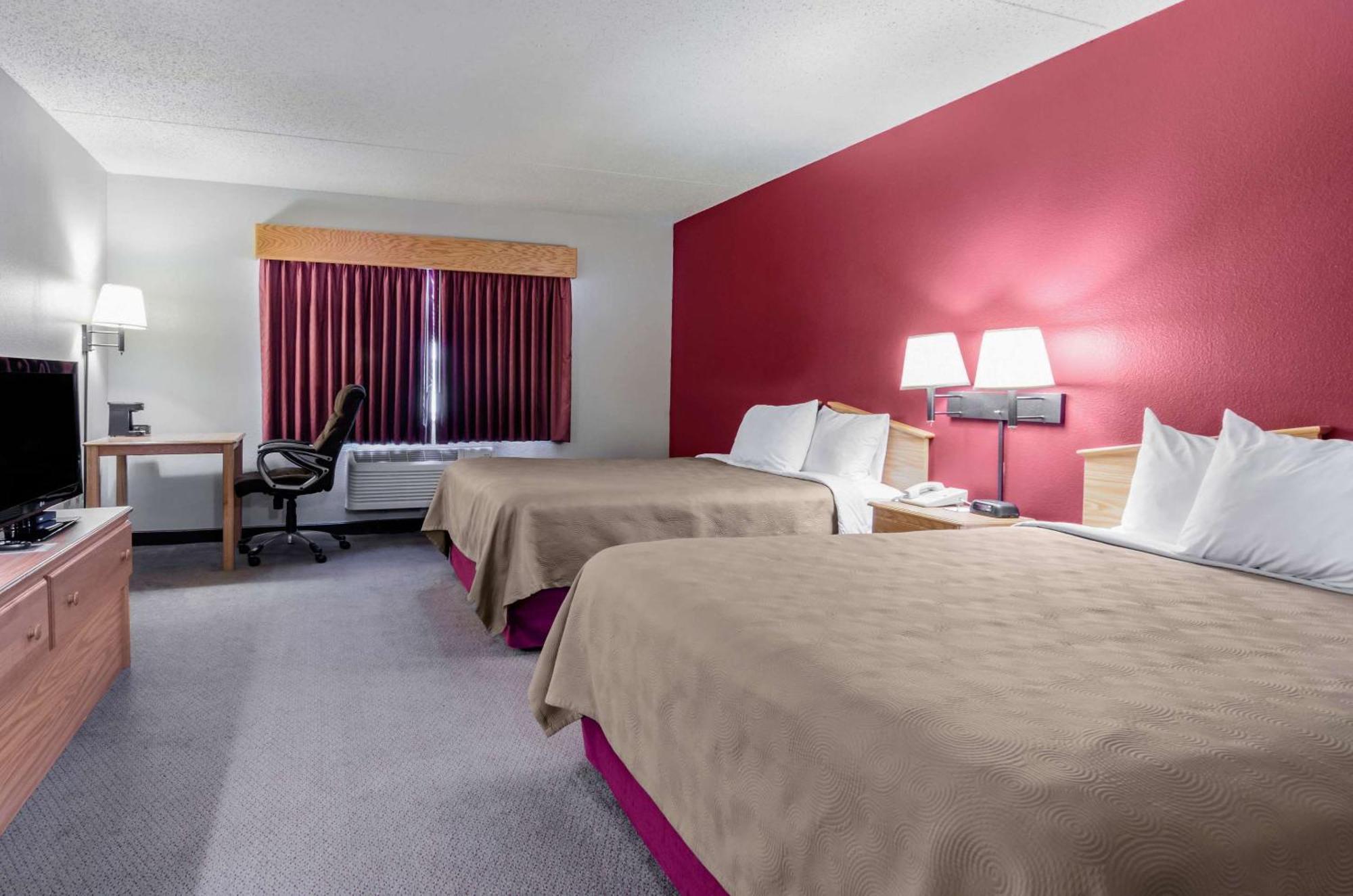 Rodeway Inn Hesston المظهر الخارجي الصورة